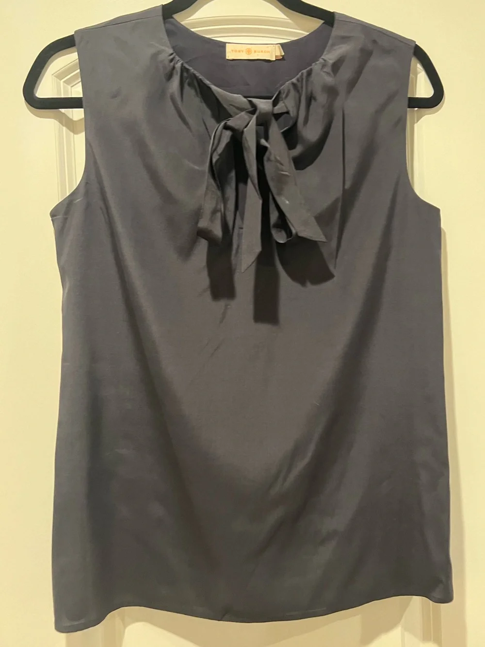Tory Burch Sleeveless Tie-Neck Camisole in Charcoal
